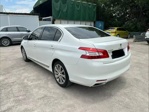 Peugeot 408