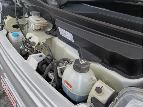 Nissan Clipper Van