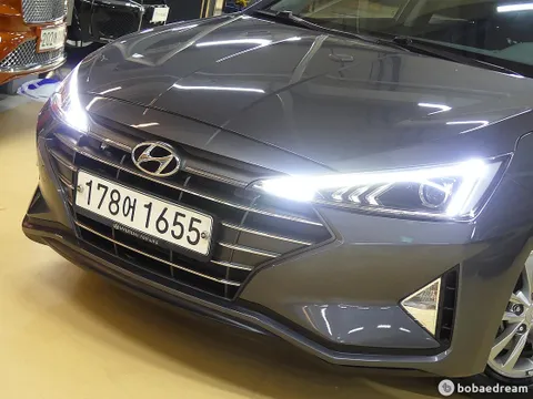Hyundai Elantra (Avante)