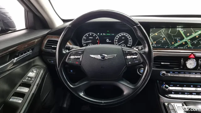 Genesis G90 (EQ900)