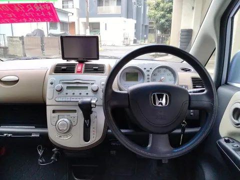 Honda Life