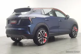 Lynk & Co 06