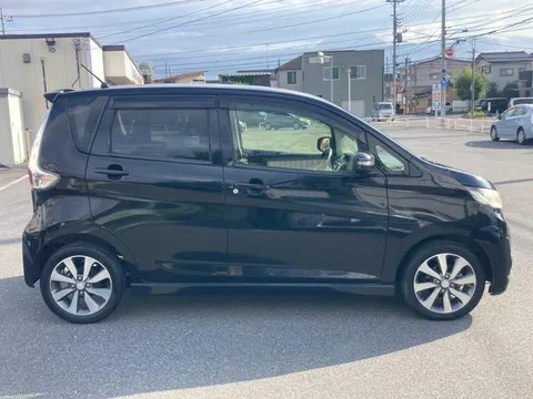 Mitsubishi eK Custom