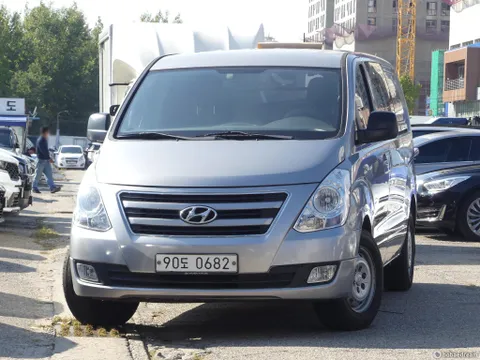 Hyundai Grand Starex