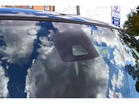 Subaru Justy Minivan