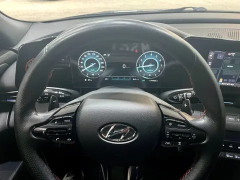 Hyundai Elantra (Avante)