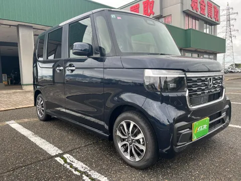 Honda N-BOX Custom