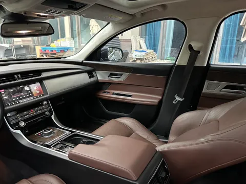 Jaguar XFL