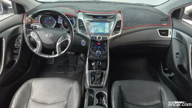Hyundai Elantra (Avante)