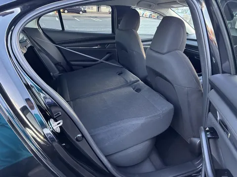 Mazda MAZDA3 Sedan