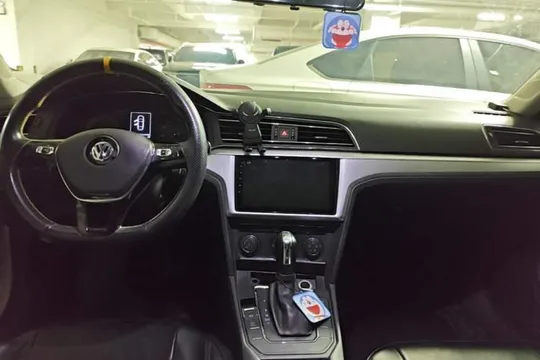 Volkswagen Lamando