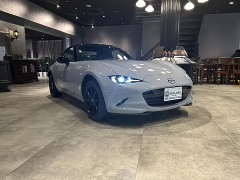 Mazda MX-5 (Roadster)