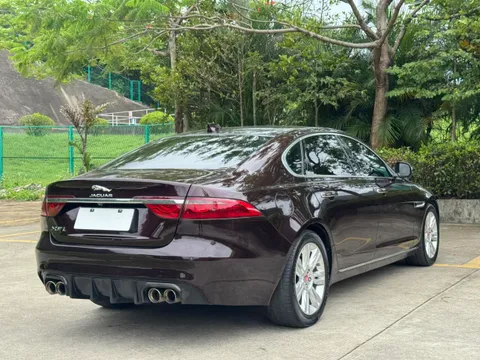 Jaguar XFL