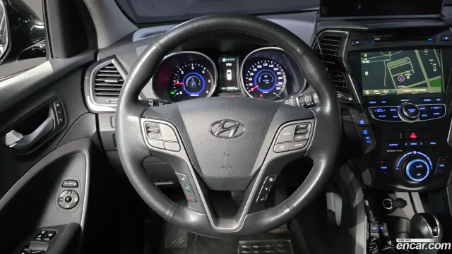 Hyundai Grand Santa Fe (Maxcruz)