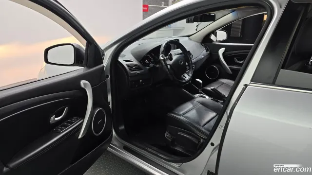 Renault SM3