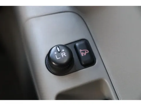 Toyota Pixis Space