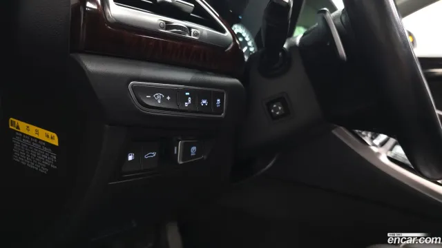 Genesis G90 (EQ900)