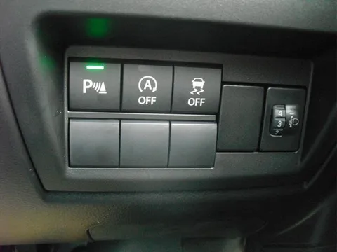Nissan Clipper Van