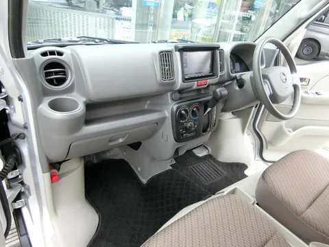 Nissan Clipper