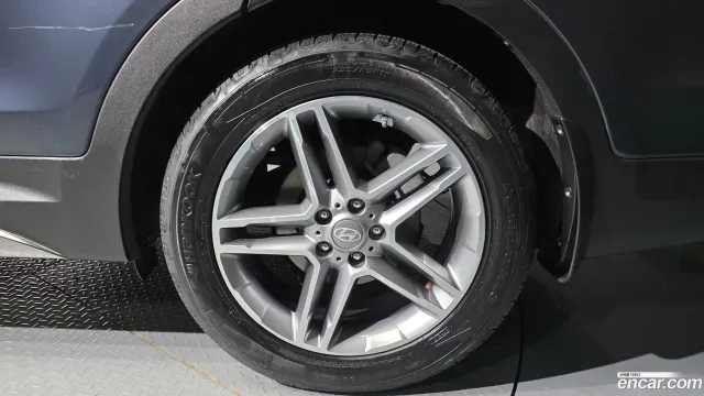 Hyundai Grand Santa Fe (Maxcruz)