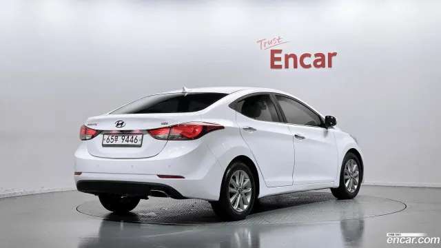 Hyundai Elantra (Avante)