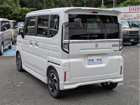 Suzuki Spacia Custom