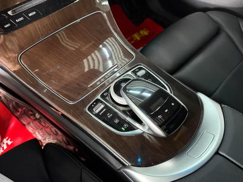 Mercedes-Benz Mercedes-Benz GLC