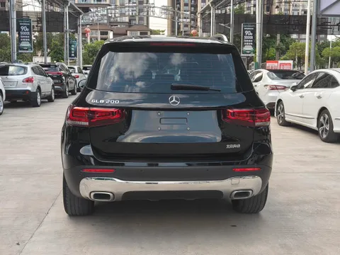 Mercedes-Benz Mercedes-Benz GLB