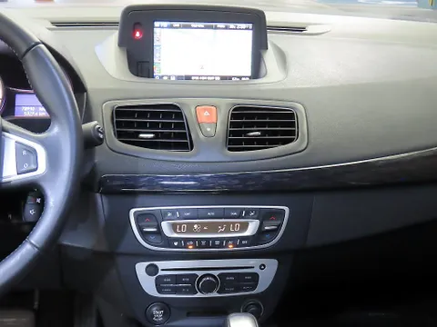 Renault SM3