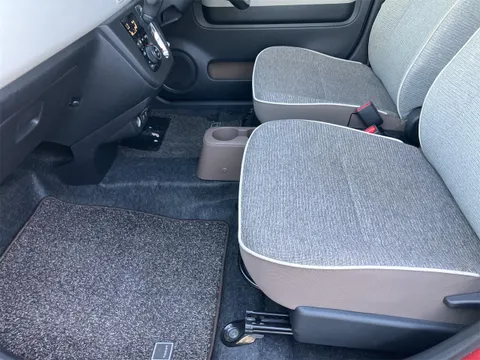 Daihatsu Mira Tocot