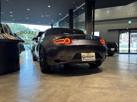 Mazda MX-5 (Roadster)