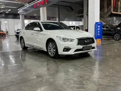 Infiniti Q50L