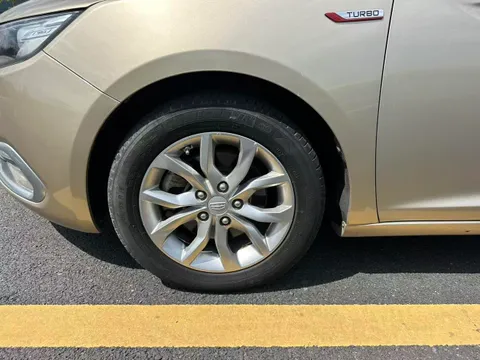 Geely Emgrand GL