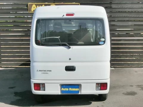 Mitsubishi Minicab Van