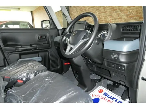 Suzuki Spacia Base
