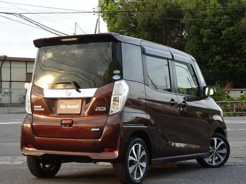 Nissan Dayz Roox