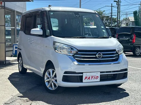 Nissan Dayz Roox