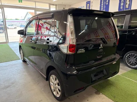 Mitsubishi eK Custom