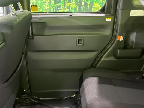Toyota Pixis Mega