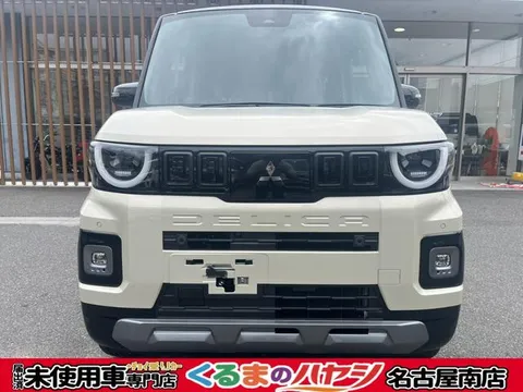 Mitsubishi Delica Mini