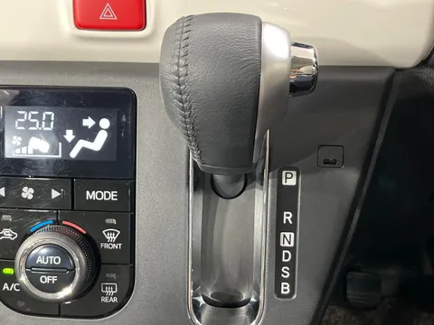 Daihatsu Mira Tocot