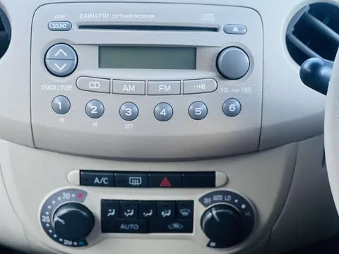 Daihatsu Esse