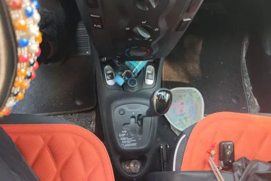 BYD F0