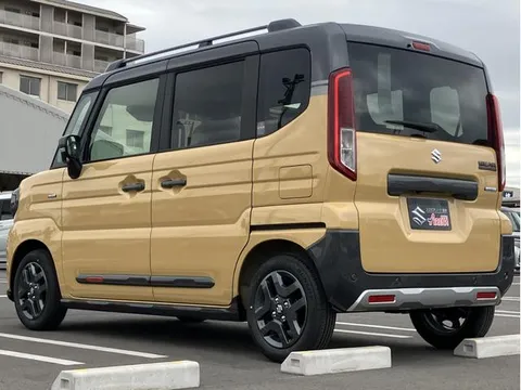 Suzuki Spacia Gear