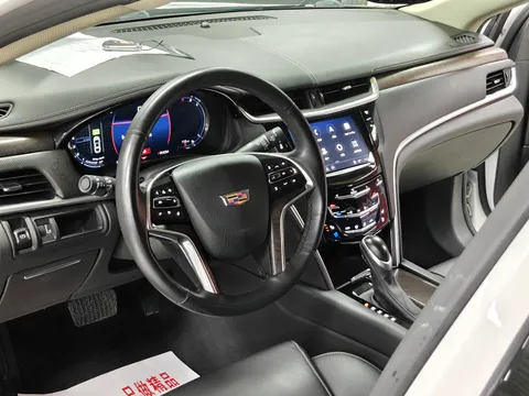 Cadillac XTS