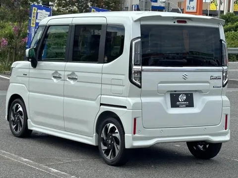 Suzuki Spacia Custom