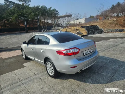 Renault SM3
