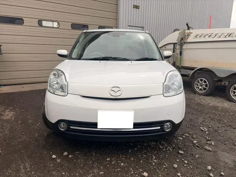 Mazda Verisa