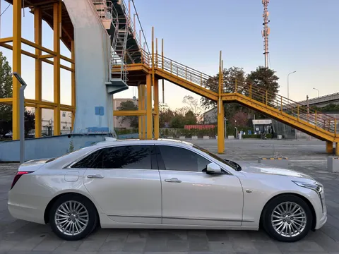 Cadillac CT6