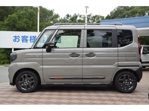 Suzuki Spacia Gear